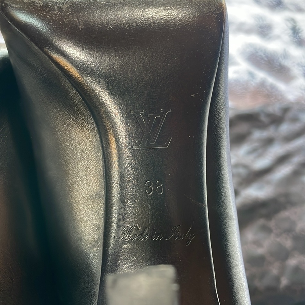 Authentic Louis Vuitton Black Heels EU 38 - Picture 10 of 12